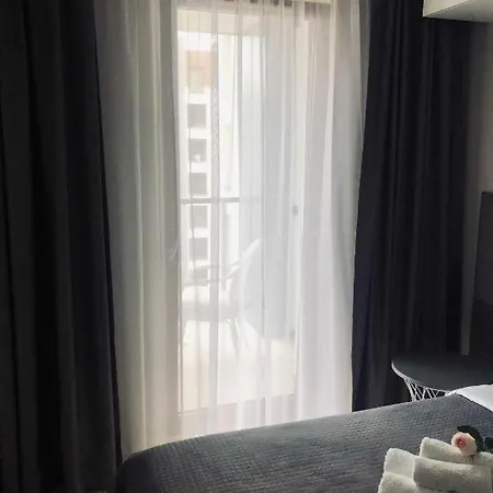 Grzybowska Premium Daire Varşova